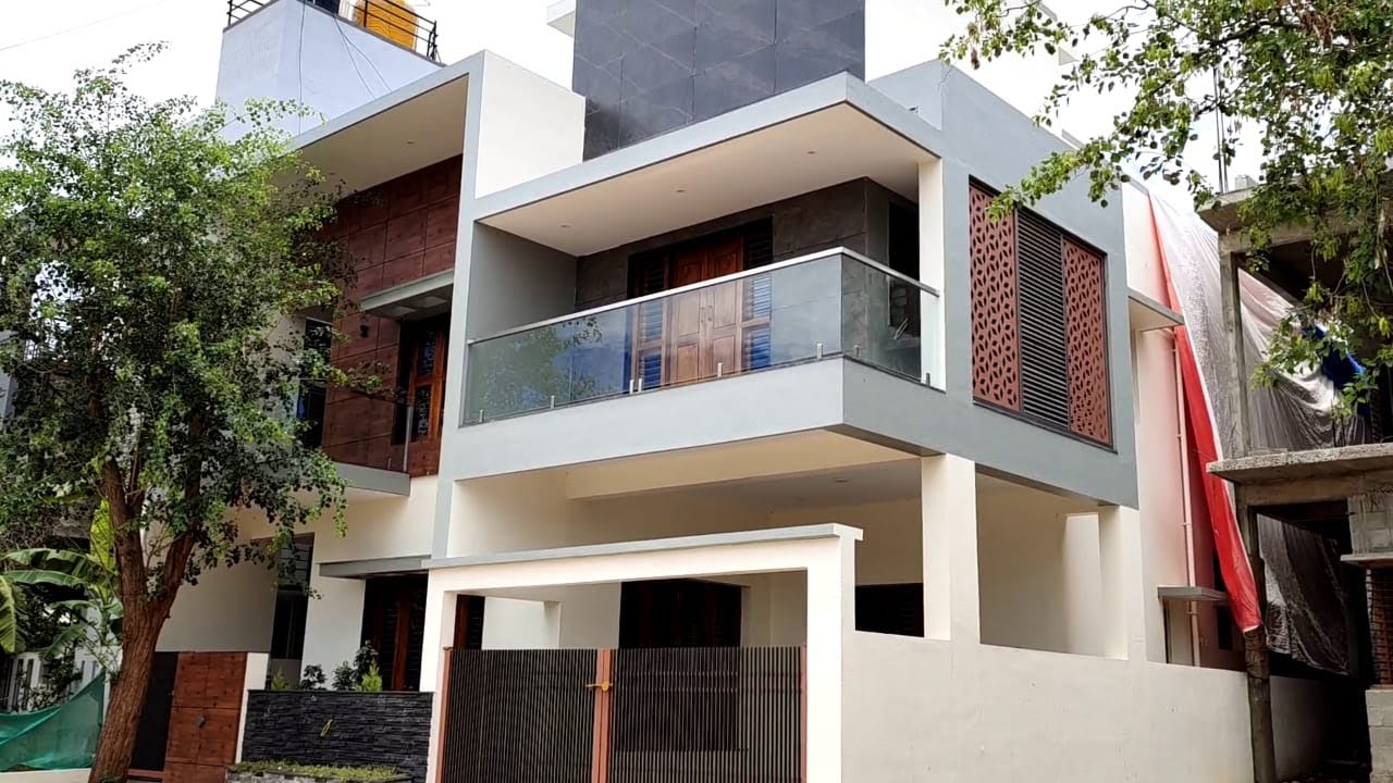 Prime location 40 X 60 Duplex house for sale at Bogadi Mysore