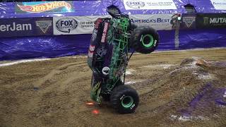 Grave Digger Driver Tyler Menninga's Record Breaking Nose Wheelie in Cedar Rapids