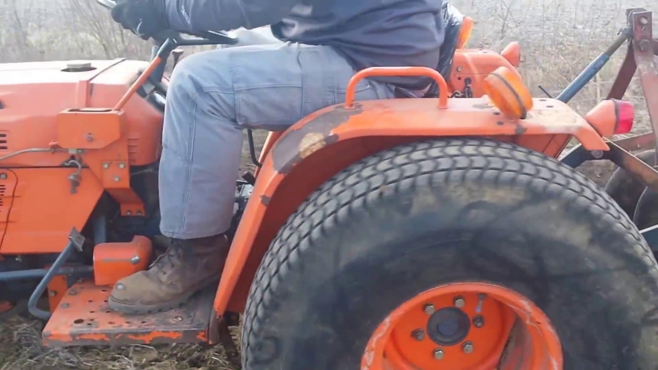 Kubota B8200 Hydraulic Pump