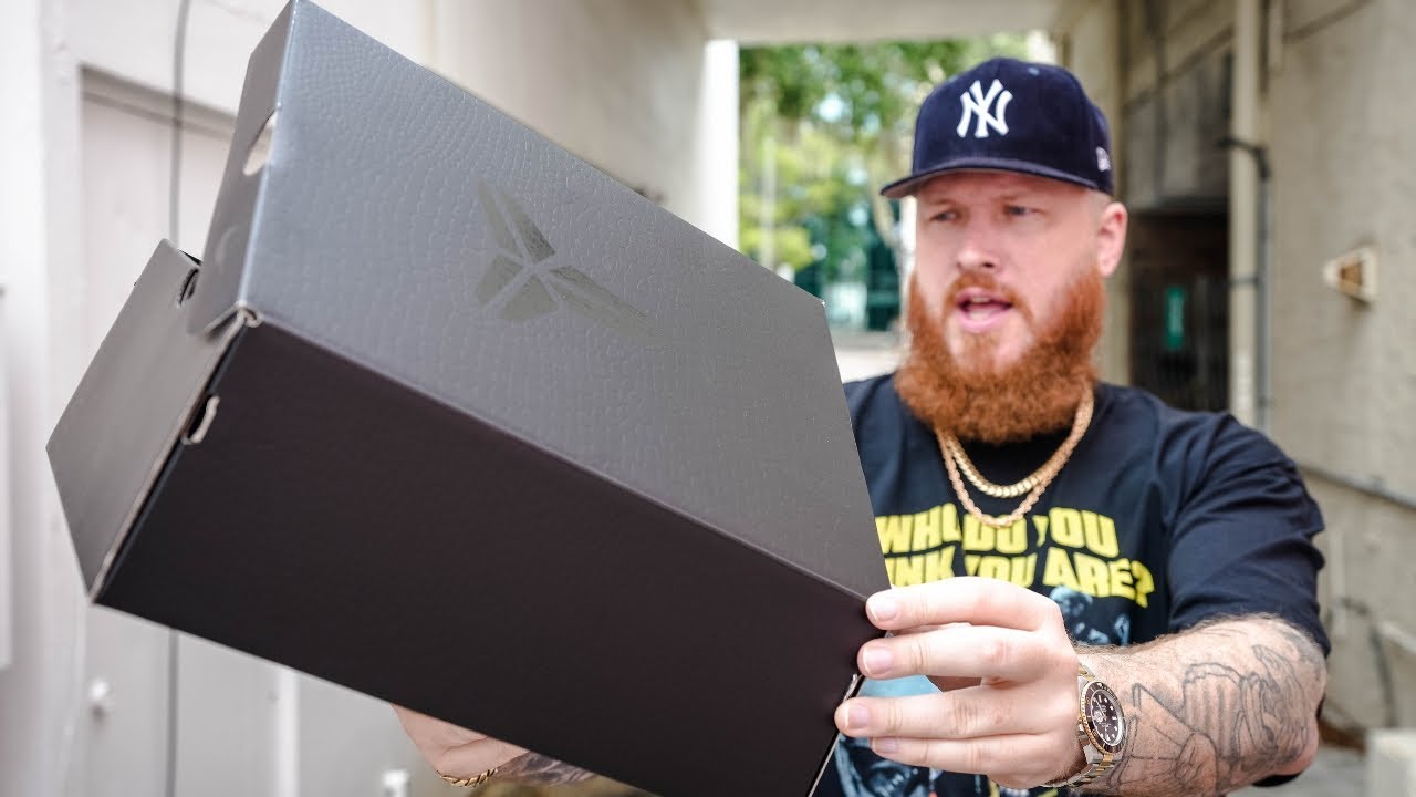 THESE NIKE KOBE SNEAKERS ARE A MUST HAVE! - YouTube