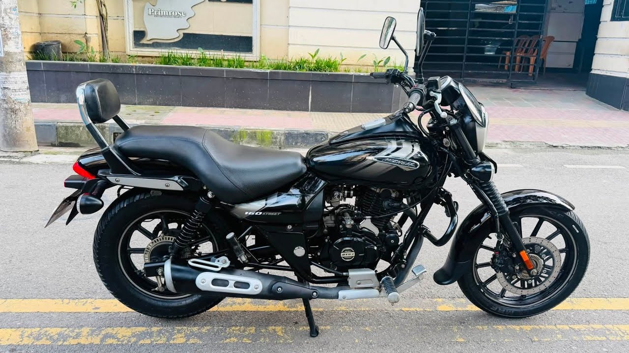 Bajaj Avenger 160 Street 2023 Black
