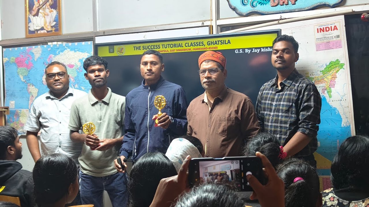 Истории успеха Гора Хансда и Чакра Бари из центра Success Classes Ghatshila: от обучения в классе...