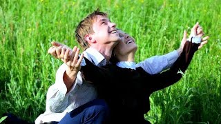 картинка: Обнимая Небо- Ваня и Женя