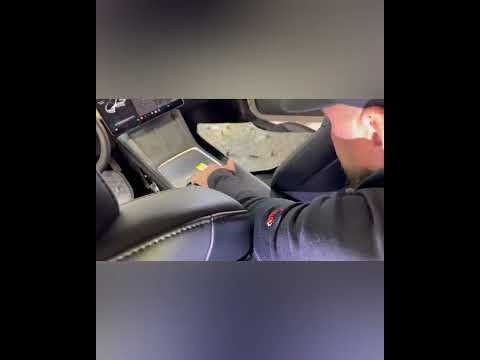 Tesla model 3, как снять блок srs!