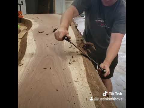 Vídeo: O que é uma ferramenta drawknife?