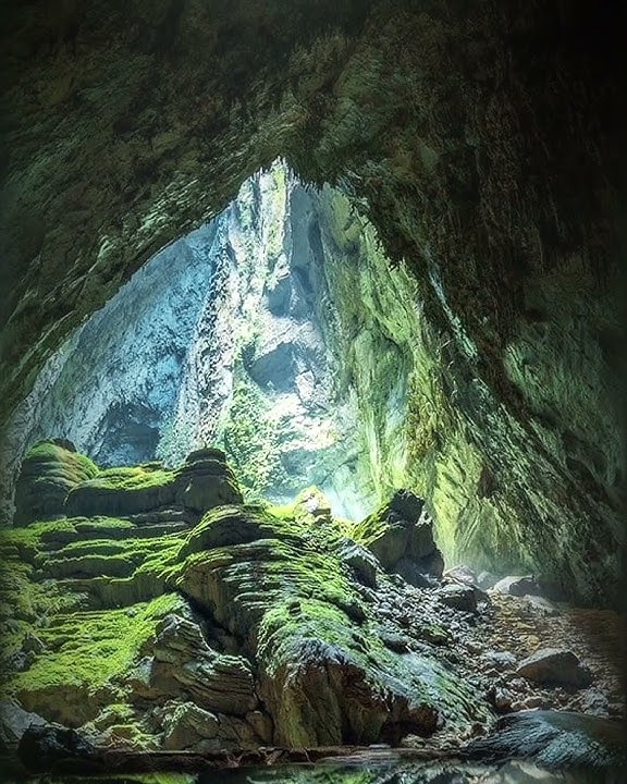 मलेशिया की बटू गुफा में कार्तिकेय | kuala lumpur batu caves