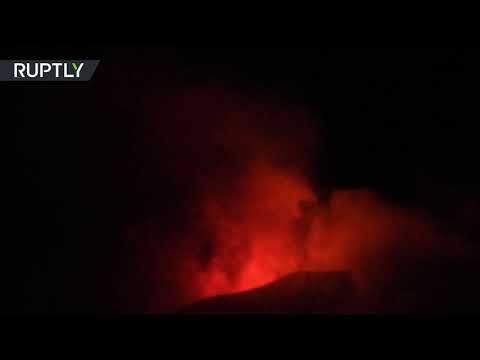 Lava & Ash: Mount Etna erupts!