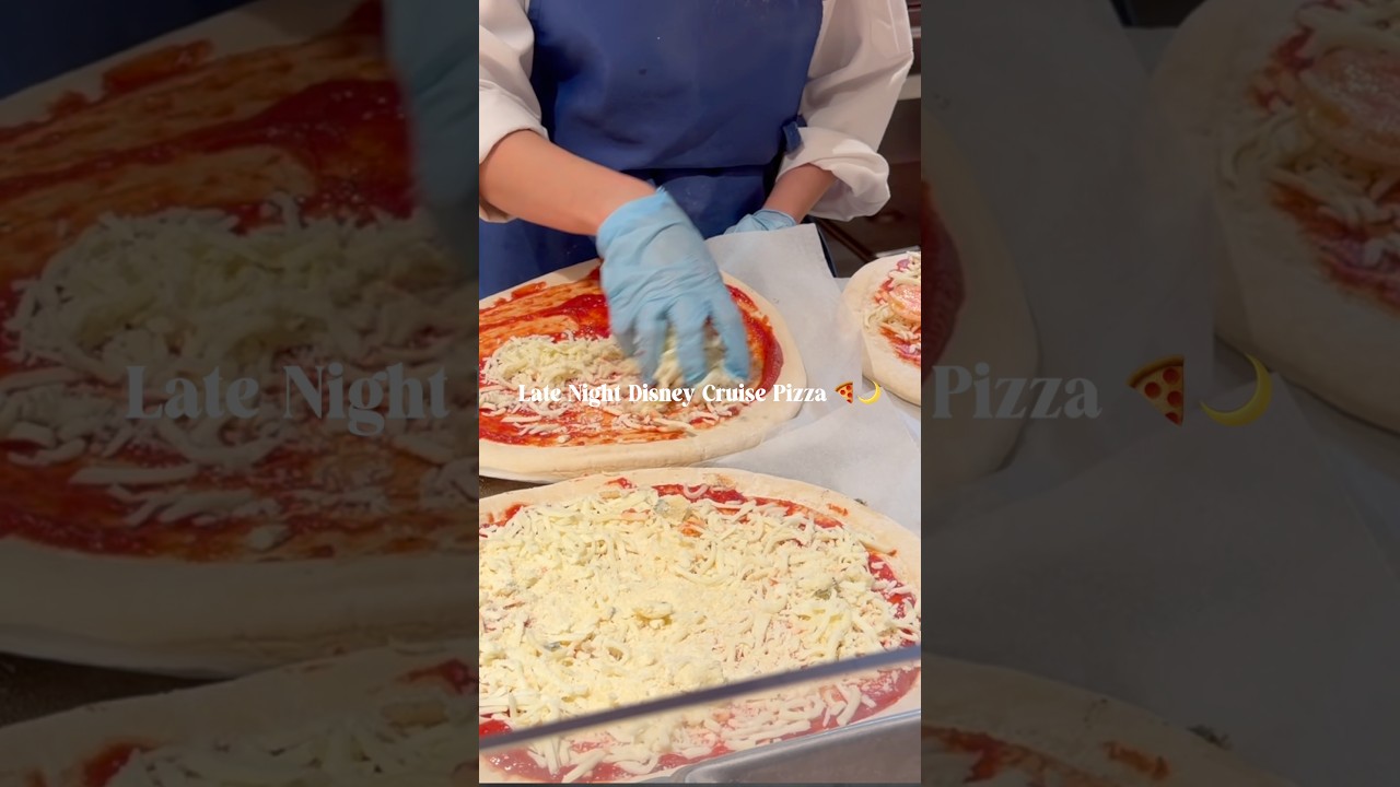 One of the best late-night snacks on a Disney Cruise! 🚢🍕 #disneycruise