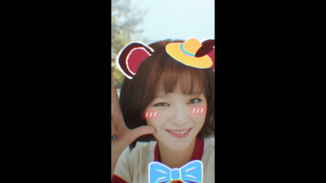 TWICE 