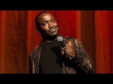 2016 lys Hannibal Buress Kicked Off Stage For Mentioning Church Sex Scandal