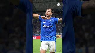 𝐁𝐀𝐒𝐓𝐈𝐃𝐎𝐑𝐄𝐒 𝐍𝐎 𝐀𝐑! No Mineirão, o Cabuloso venceu o Vitória pelo Campeonato Brasileiro!