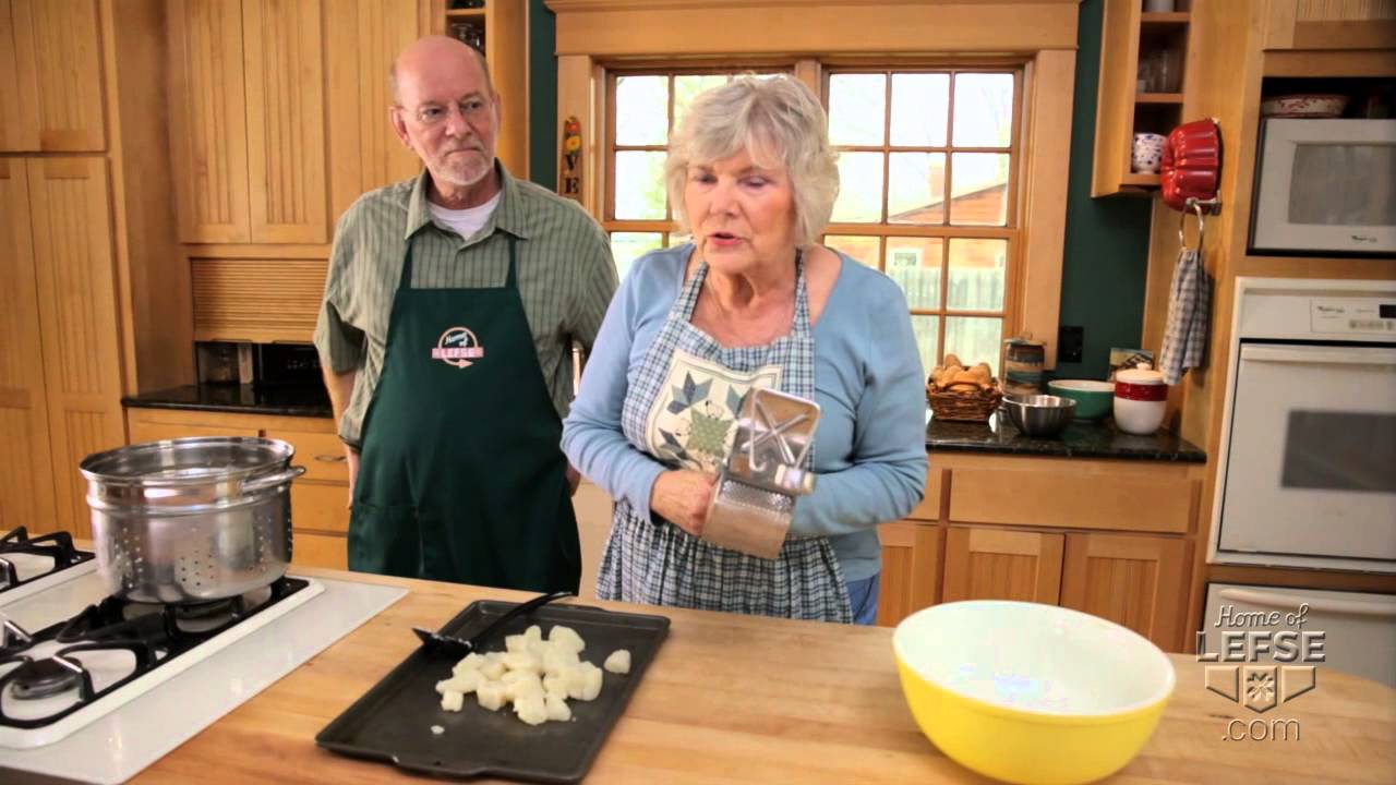 How to make Lefse with Rollie and Olga - YouTube