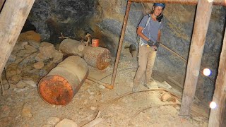 Underground Nevada: Exploring A Large Abandoned And Historic Cinnabar Mine plus a Huge Miner's Camp