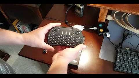 Wireless keyboard for my Raspberry Pi by LiiR