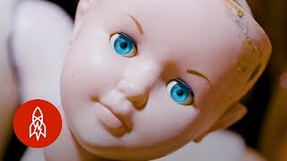 A Visit to the Doll Hospital