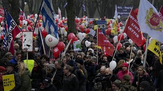 Covid-19 : nouveau samedi de manifestations en Europe