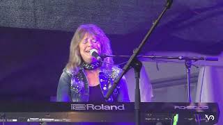 Suzi Quatro &amp; Band - Can I be your girl - live