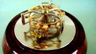 Sie sehen hier ein Gangmodell eines fliegenden Tourbillons welches ...