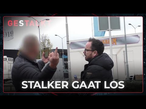 Stalkende ex-vriend praat alleen met middelvingers... | Gestalkt