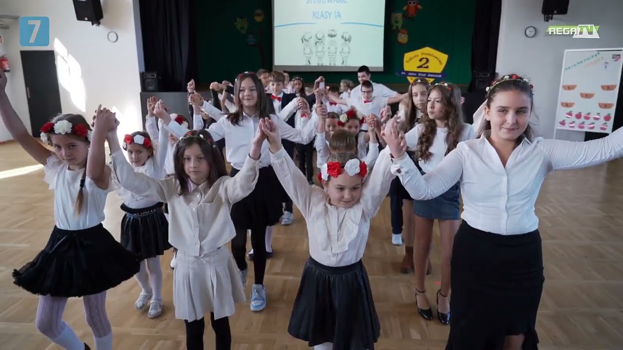 Ślubowanie klas pierwszych w PSP nr 2 w Świdwinie - 26.09.2025 r.