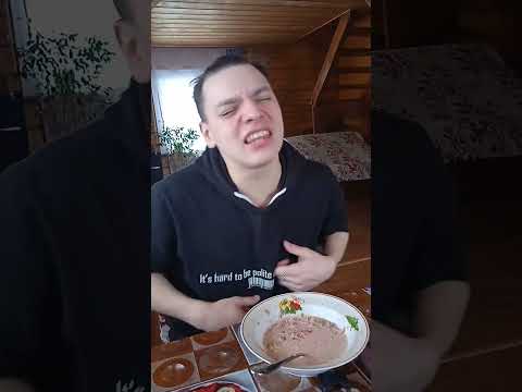 Алкаш поет песни!!! Перепел честного!!! Словил белку! Смешное видео.