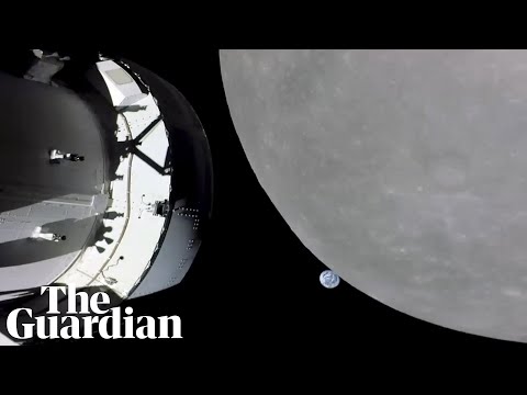 Timelapse shows Earth visible on Nasa's Orion lunar flyby