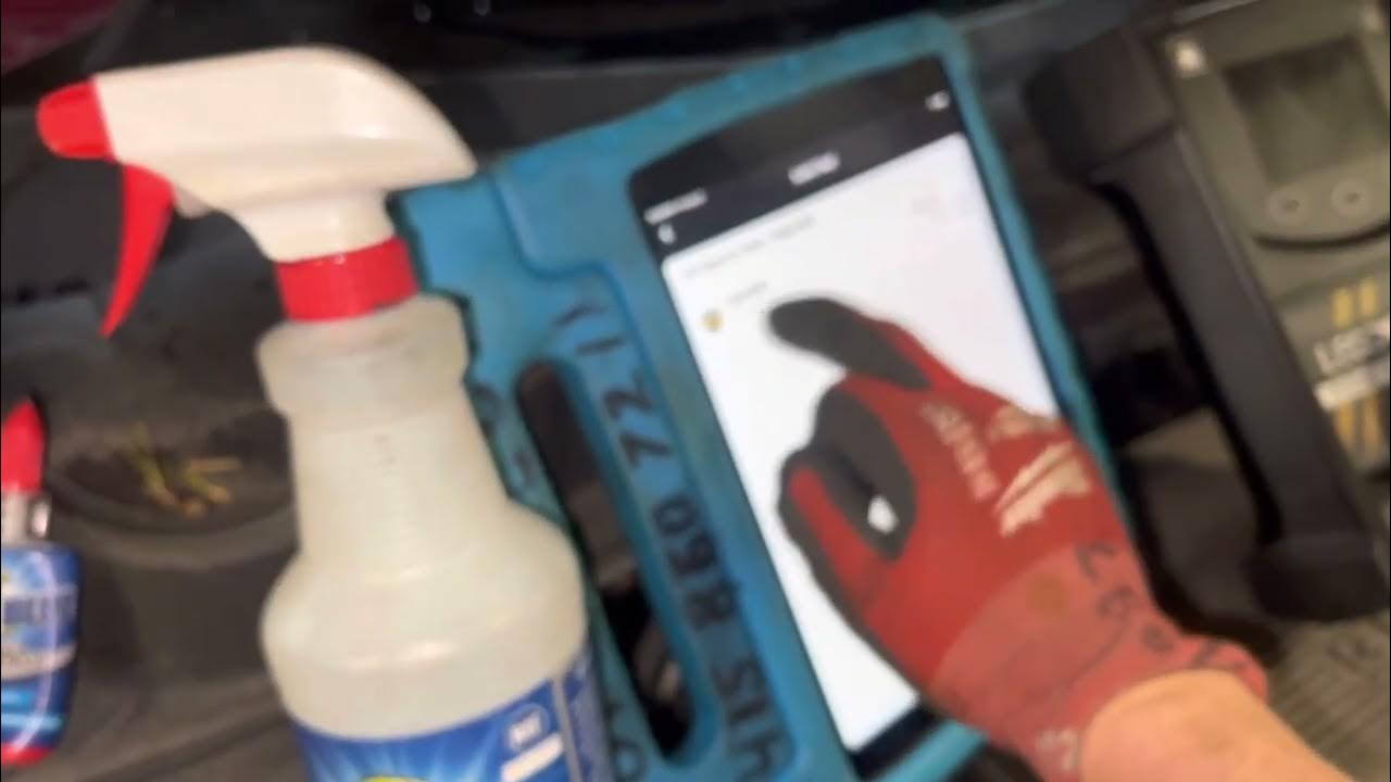 Recharging refrigerant 2004 Honda pilot dual air conditioning - YouTube