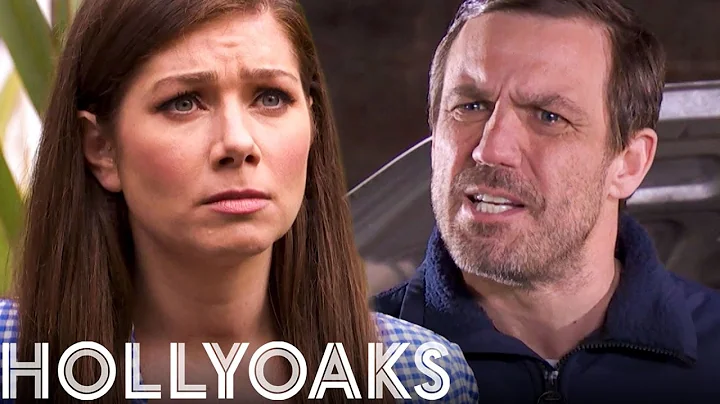 The Right Side of Warren Fox! | Hollyoaks