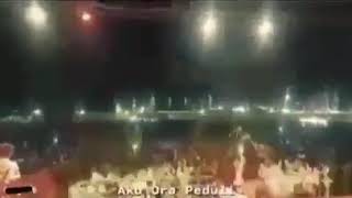 Menangis hati ini,Aku ora perduli versi Agus kotak