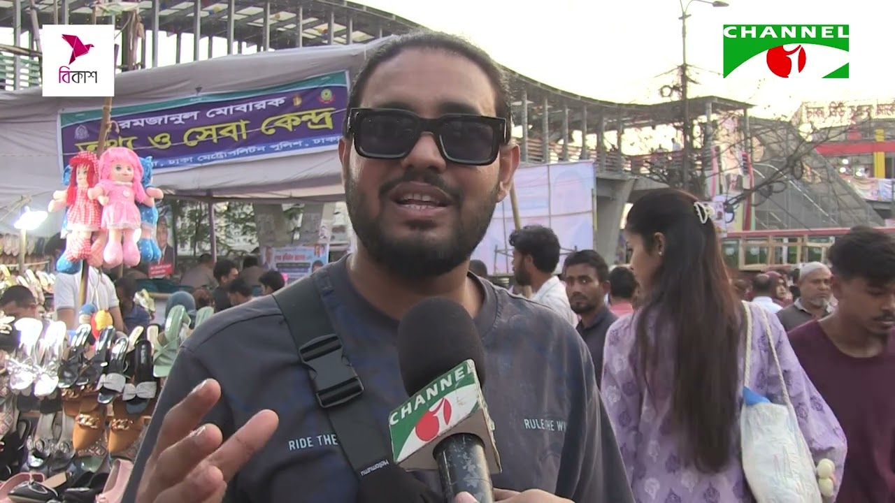 উচ্ছেদের পর আবারও দোকান বসালেন নিউমার্কেটের হকারেরা