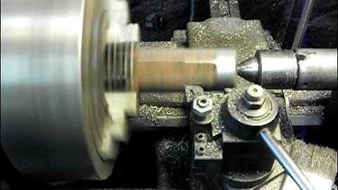 Machining square bare into round bar on the lathe\o/