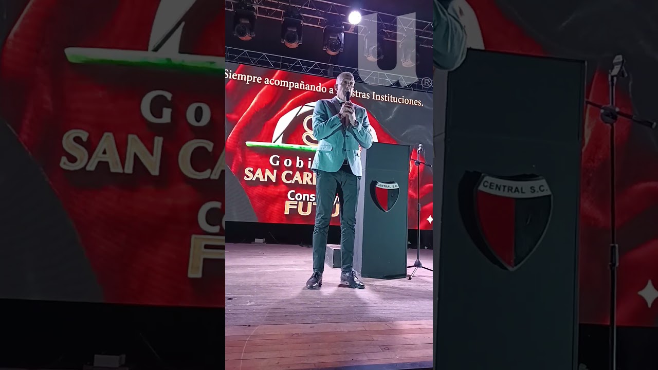 Central San Carlos celebró sus 100 años con una emotiva noche de homenajes
