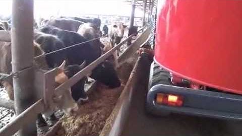 Mastermix Self Propelled Mixer Feeder - Fimaks