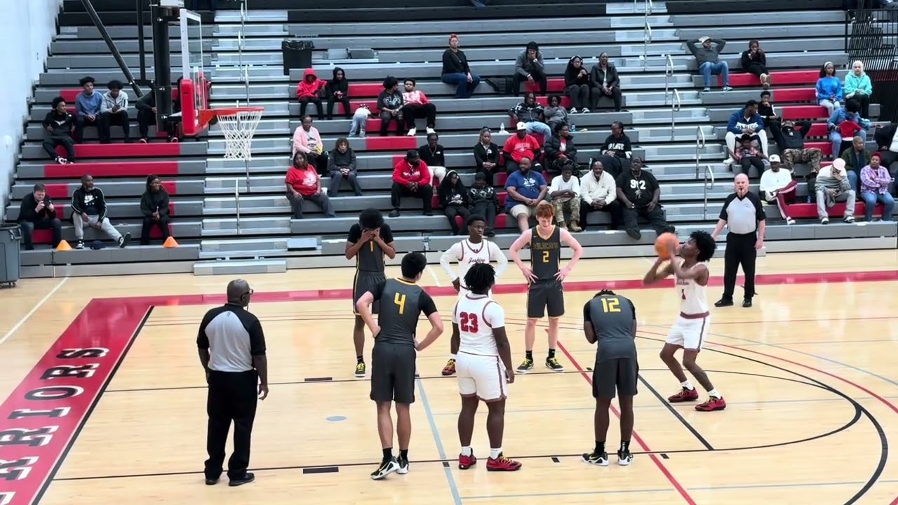 Jenkins High School protects home court vs Richmond Hill High School by defeating them (53-44)