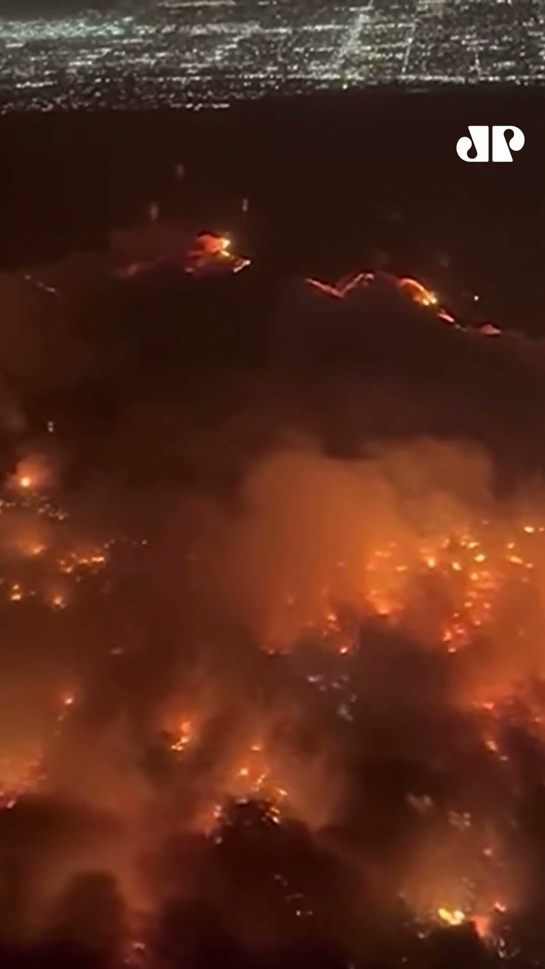 Incêndios que atingem a Califórnia ainda não foram contidos #shorts