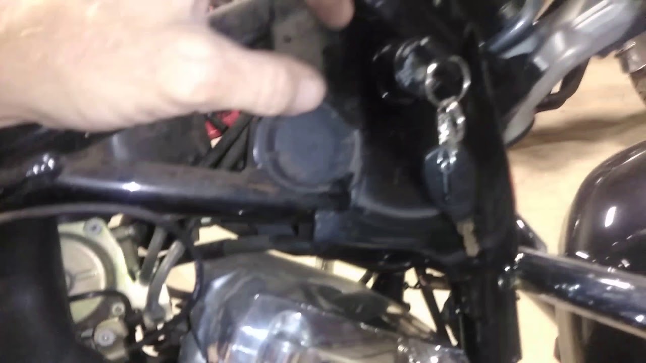 Yamaha vstar carb leaking nope bad fuel pump!(2) YouTube