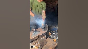 The Best Craft Techniques for Axe Handle Installation Process#handmadecrafts #axe #crafttools