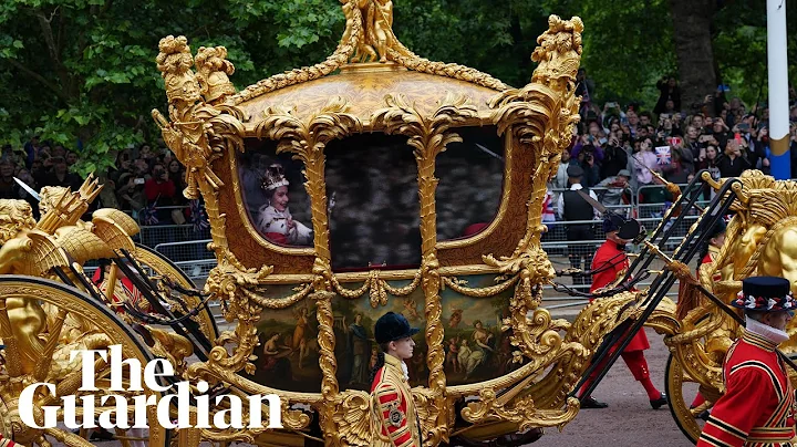 Hologram of Queen Elizabeth appears inside 260-yea...