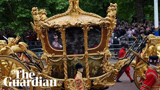Hologram of Queen Elizabeth appears inside 260yearold golden carriage