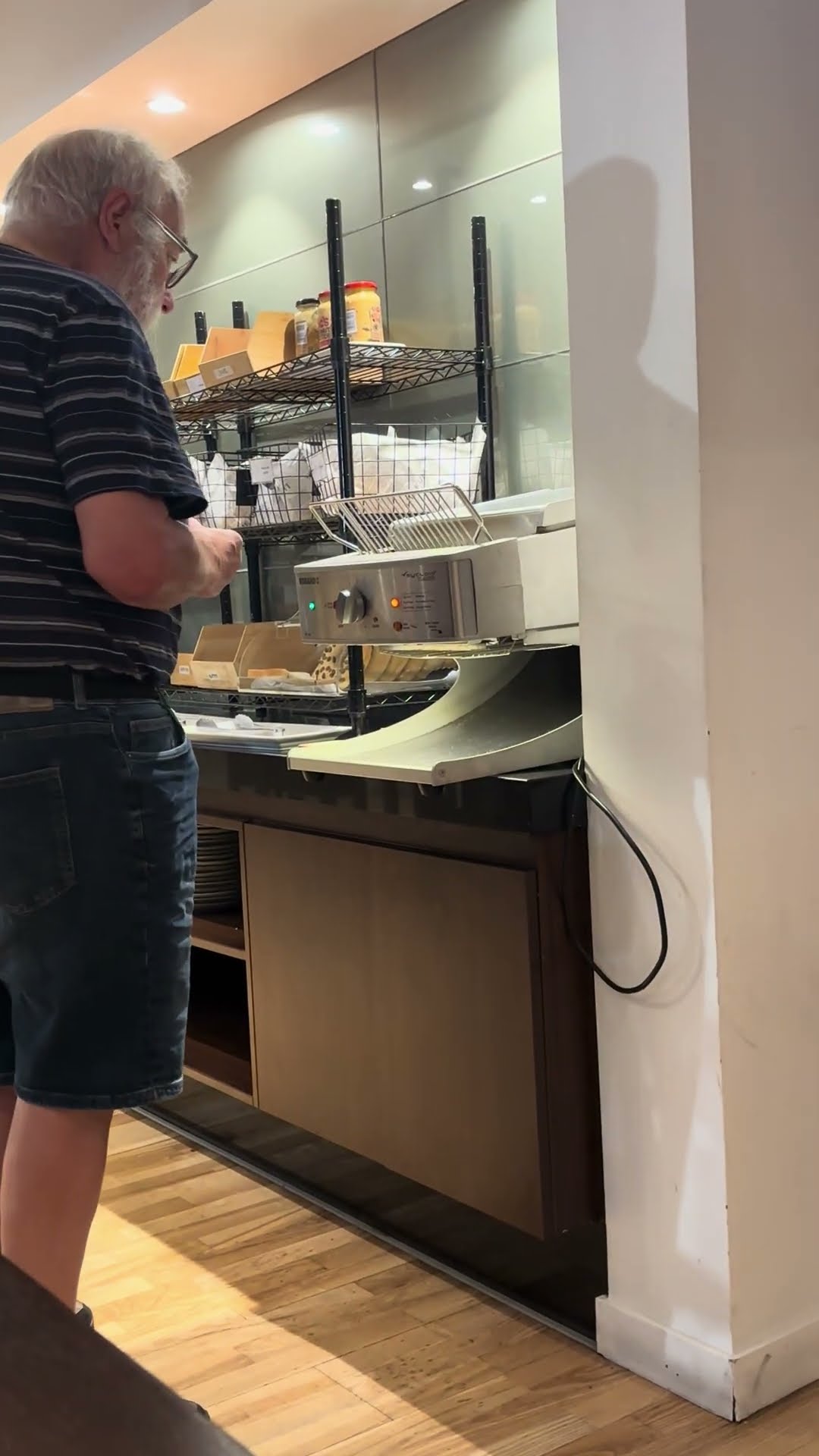 Hotel Toast Maker Plops Food On Floor || ViralHog