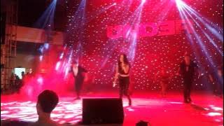 [We Play Live 2] Dừng Lại Nhé - Emily