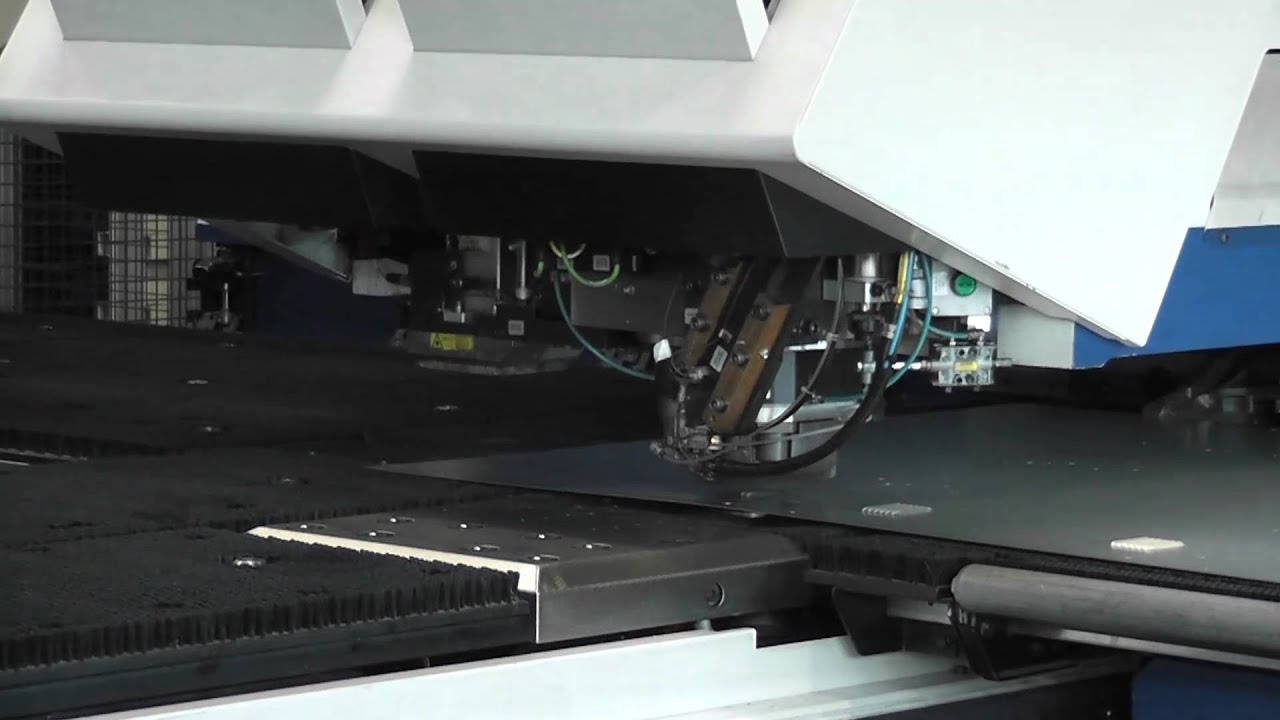 Laserstanzen - Lüftungskiemen - 00017