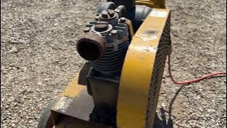 Yellow Air Compressor I-213943