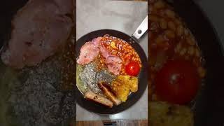 How to cook a one pan full English breakfast