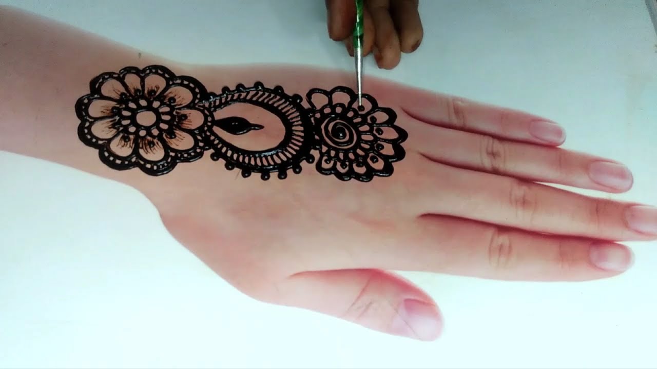 Beautiful Stylish Simple Mehndi Design Hands | New Henna Design ...