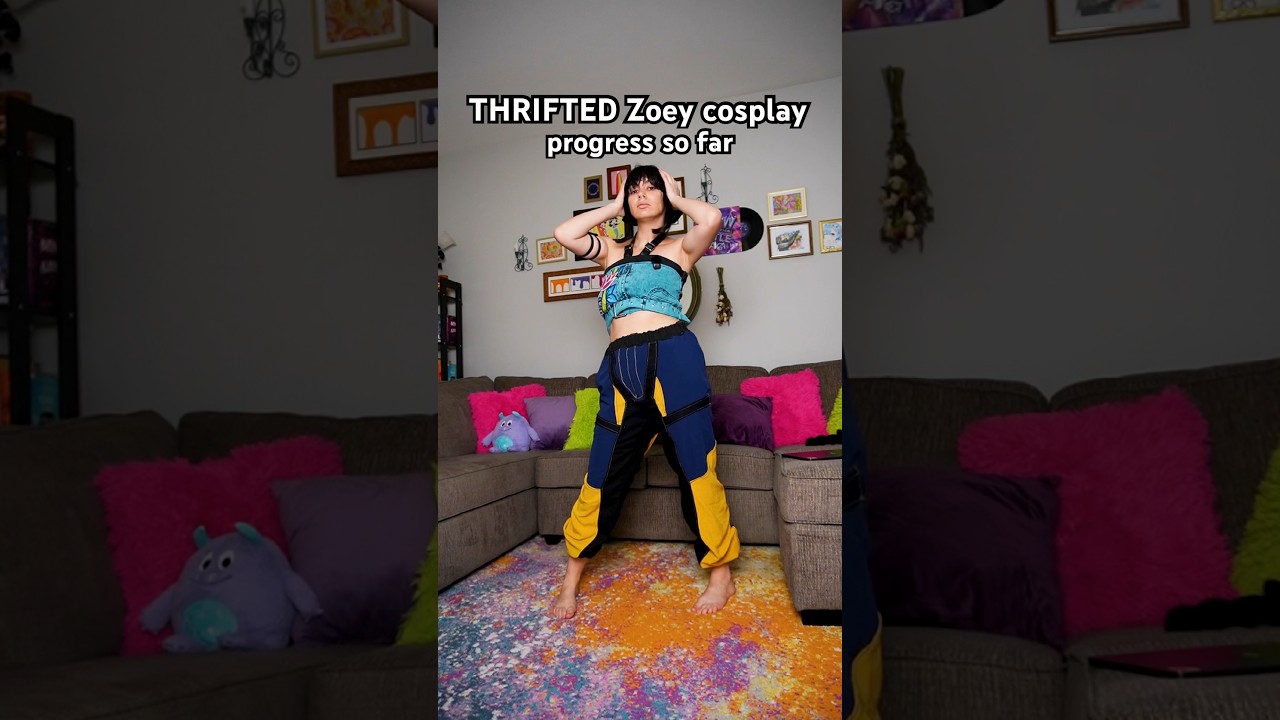 🤔 is my Zoey cosplay finished yet? 🤔 #kpopdemonhunters #cosplayprogress #thriftflip