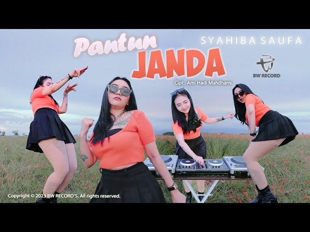 Syahiba Saufa - Pantun Janda (Official Music Video) class=