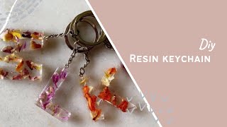How to make Resin Keychain (using dried flowers)