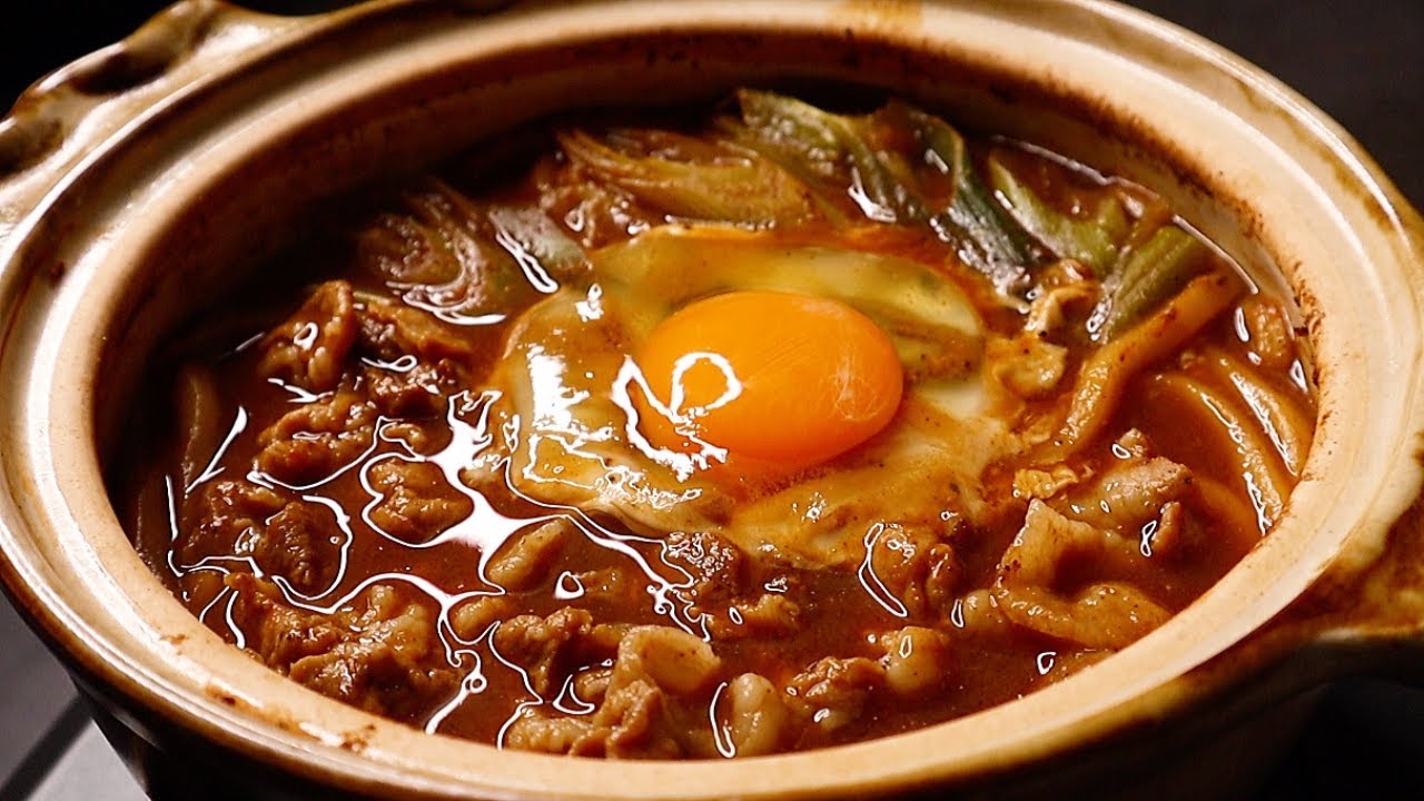 【材料費130円】本当は教えたくないガチで旨い『味噌煮込みうどん』の作り方