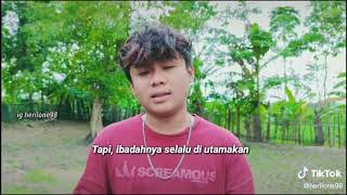 Kita hanya berbeda saja dalam hal memilih dosa
